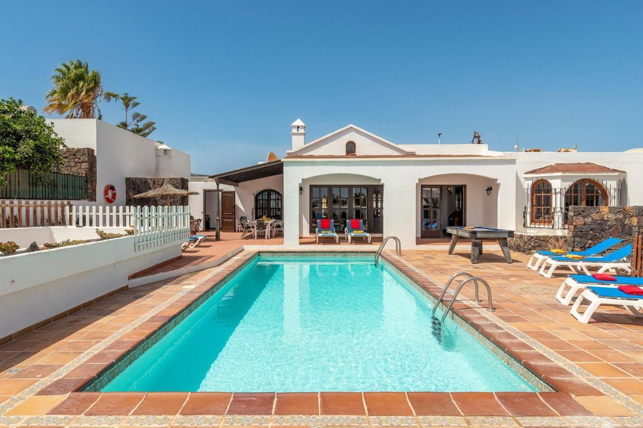Villa Nikki By Villa Plus Пуэрто дель Кармен Экстерьер фото